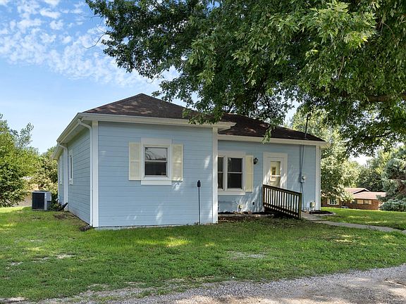 2nd image of 3004 Allmon Ln