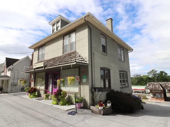 517 E Main St, Ephrata, PA 17522