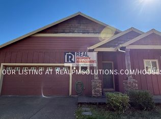 18726 Van Fleet Ave, Sandy, OR 97055