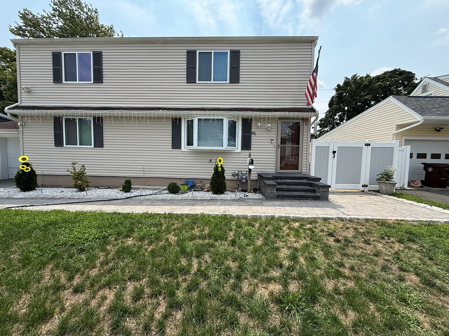 2 bed, $2,600 — Photo 1