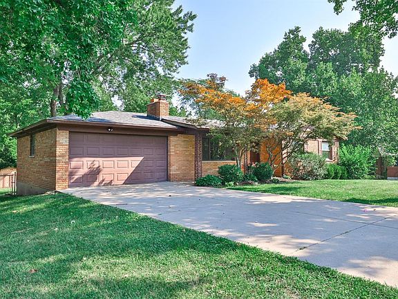 2nd image of 6996 Gary Lee Dr