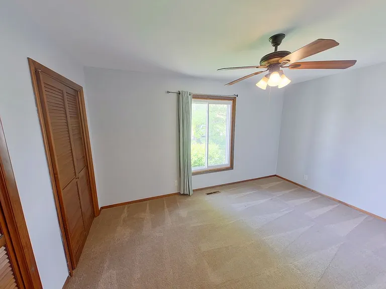 108 Aaron Dr — Photo 9