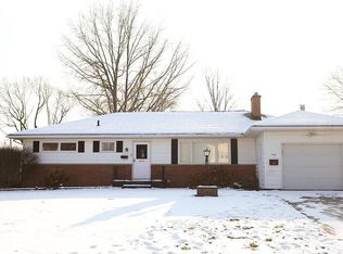 140 High Point Trl, Rochester, NY 14609