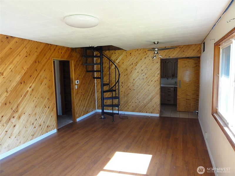 2nd image of 38211 SE 85th Street