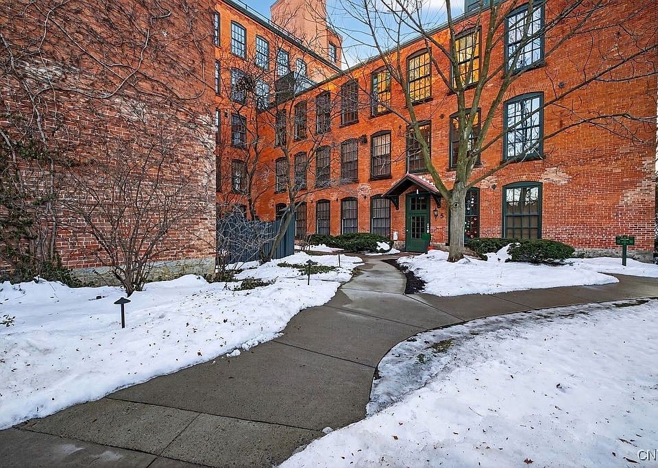 1st image of 429 N Franklin St #314 & 315