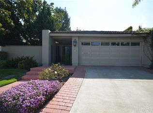 10 Rue Chateau Royal, Newport Beach, CA 92660