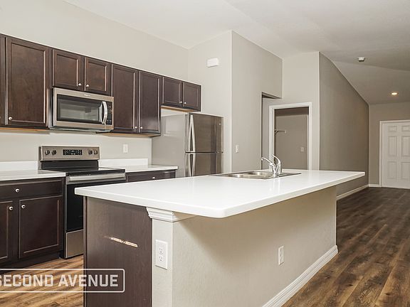 4th image of 17424 Poston Ave