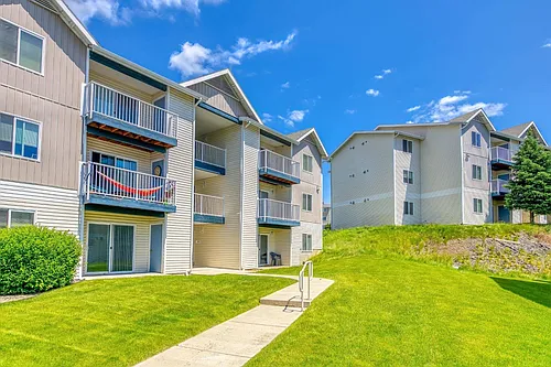 Emerald Downs Apartments Photo 1