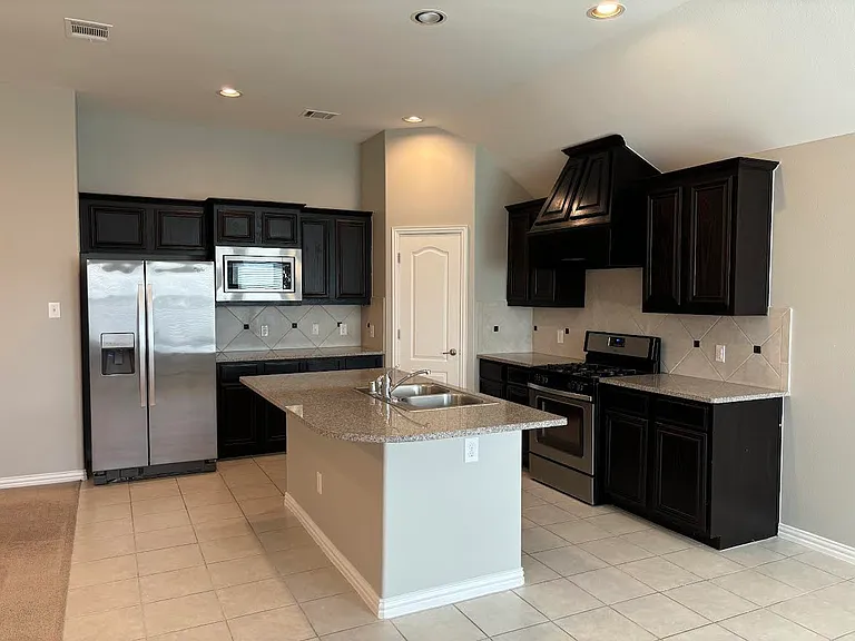 5517 Centeridge Ln — Photo 10