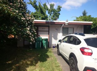 8909 Fremont Ave N, Seattle, WA 98103