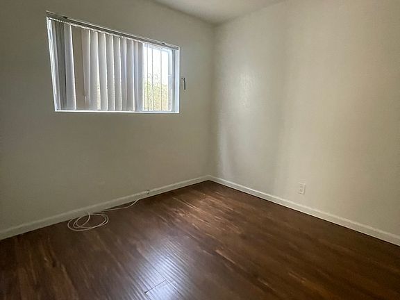 5th image of 1857 W 24th St APT 1