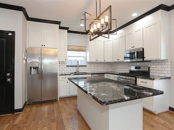 4th image of 2610 Southmore Blvd Unit A