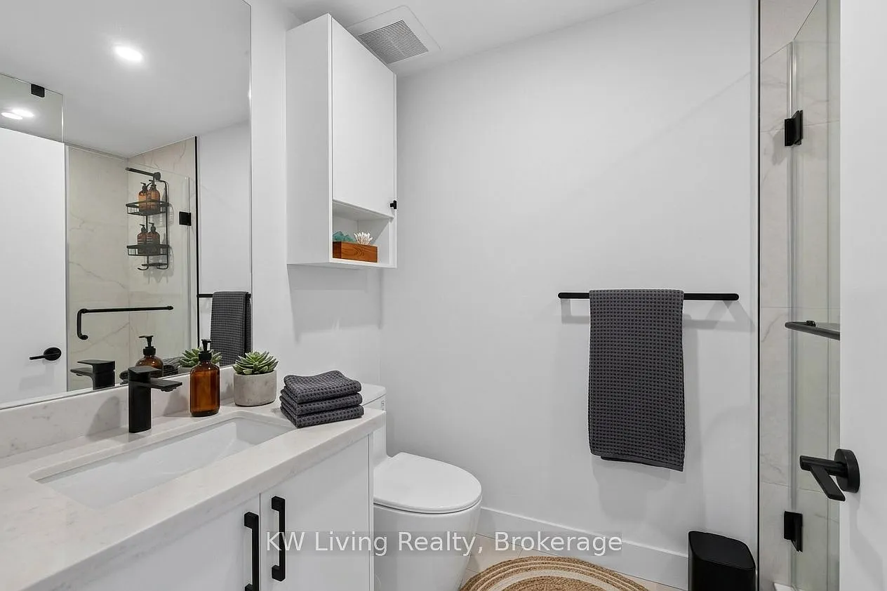3 bed, $3,000 — Photo 4
