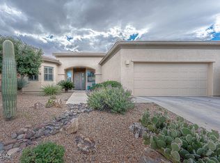 899 W Calle Artistica, Green Valley, AZ 85614
