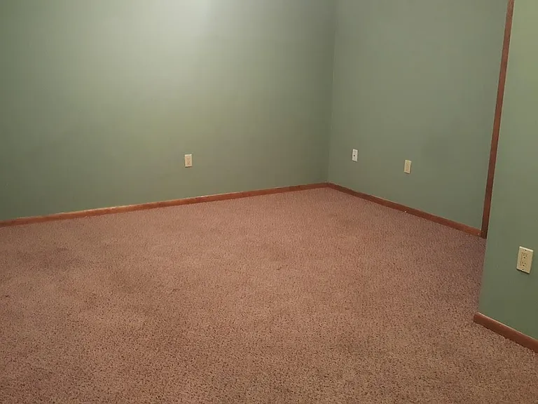 835 SE Lori Ct — Photo 12