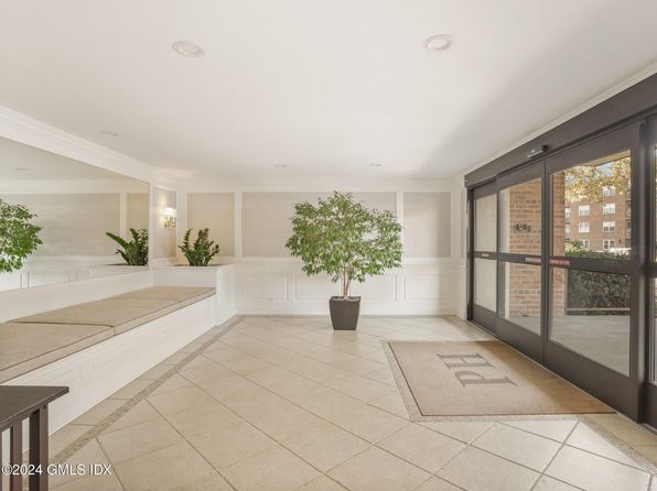 2 Putnam Hill #4-D, Greenwich, CT 06830