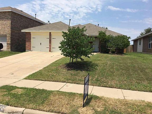 2nd image of 2912 Westover Dr