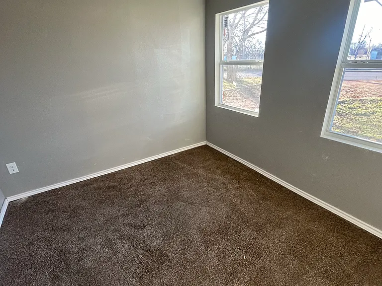 3102 Jacqueline Rd — Photo 6