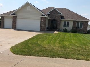 608 Prairie Dr, Ogallala, NE 69153