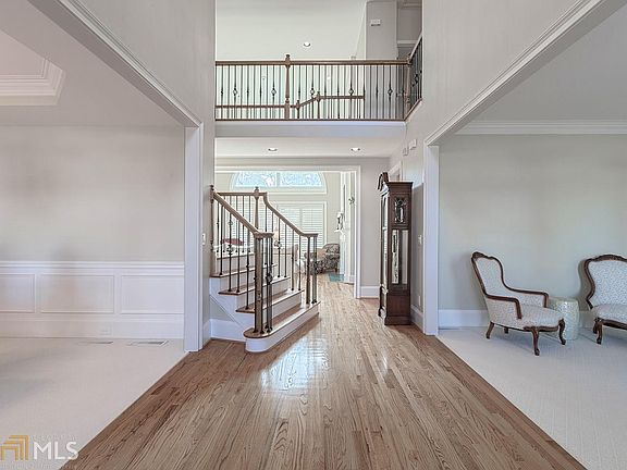 3rd image of 7020 Evergreen Pl