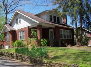 168 Ridgeway St, Sylva, NC 28779