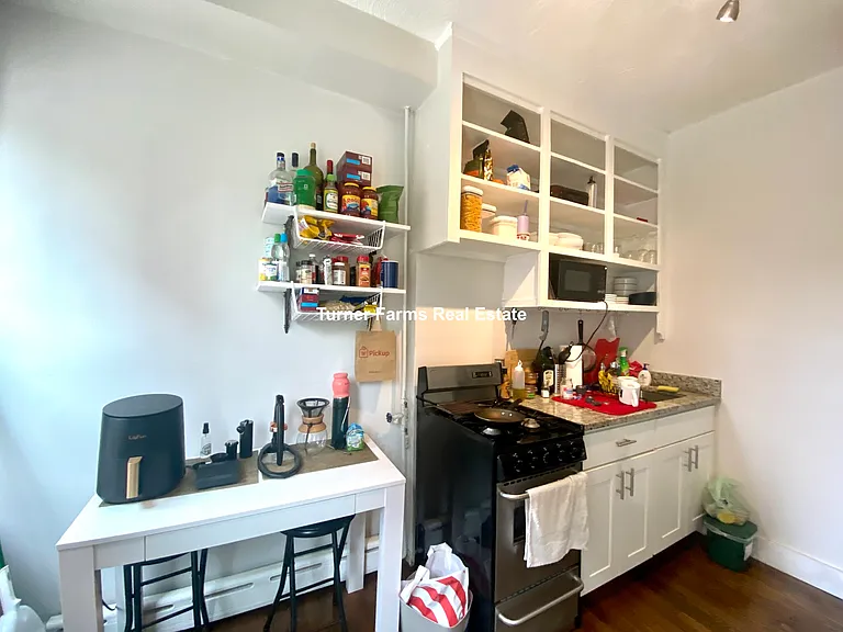 114 Willow St #2F — Photo 10
