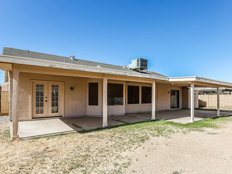 5215 W Diana Ave — Photo 16