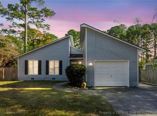 652 Dowfield Dr, Fayetteville, NC 28311