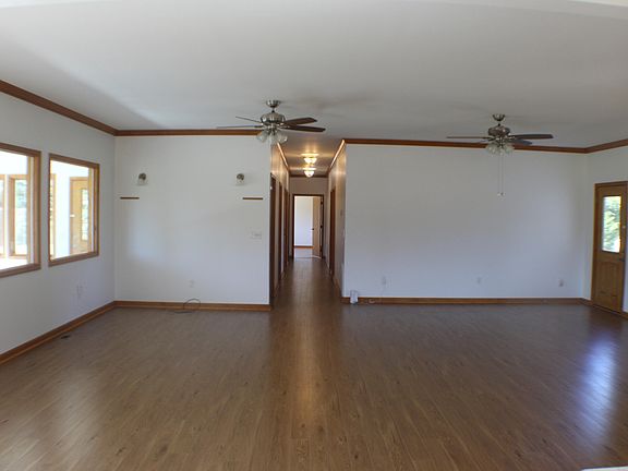 4th image of 105 Cedar Creek Cv