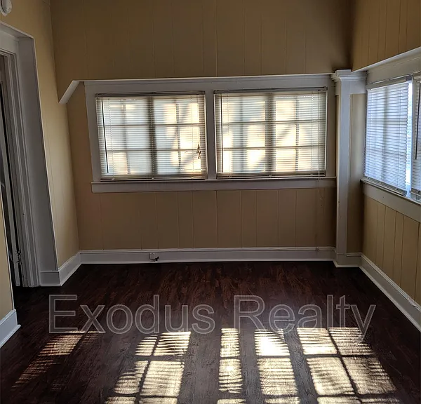 105 Gordon St #5 — Photo 8