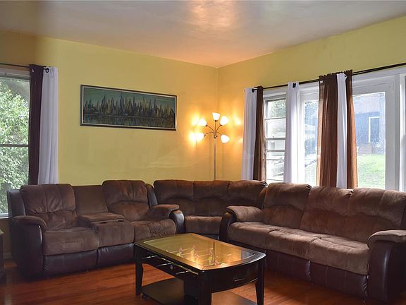 3rd image of 6245 Garfield Ave
