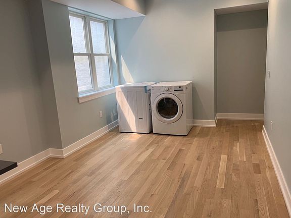 3rd image of 4253 Sansom St Floor 2