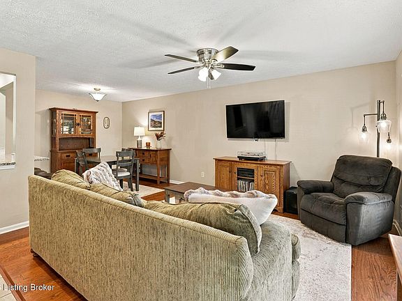 4th image of 11921 Berry Hill Rd