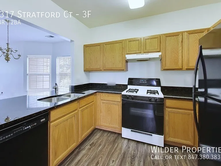 3317 Stratford Ct #3F — Photo 7