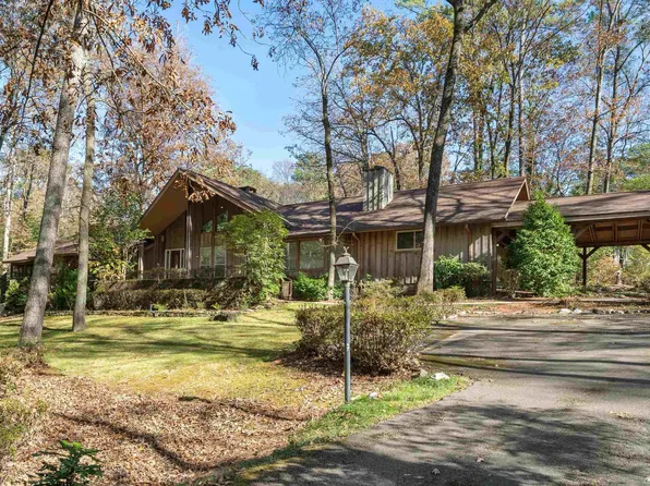 2651 Dolly Brook Ln, Birmingham, AL 35243