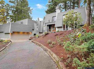 3050 Crestview Dr S, Salem, OR 97302
