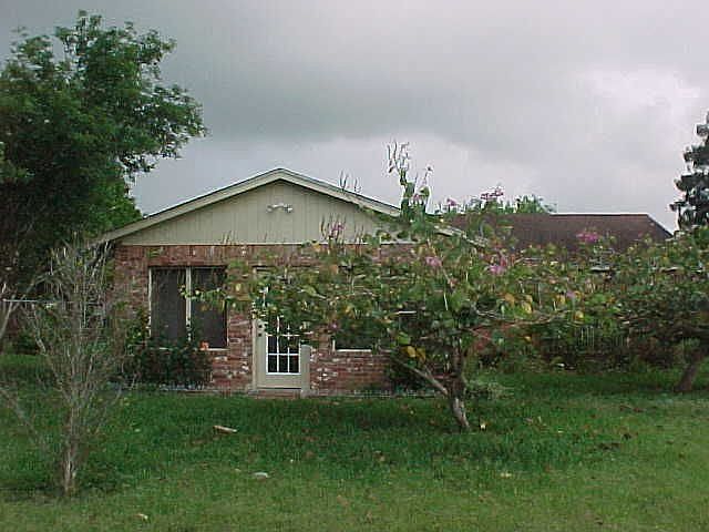 2nd image of 545 La Mancha St