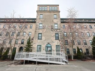 426 Mount Hope St UNIT 207, North Attleboro, MA 02760
