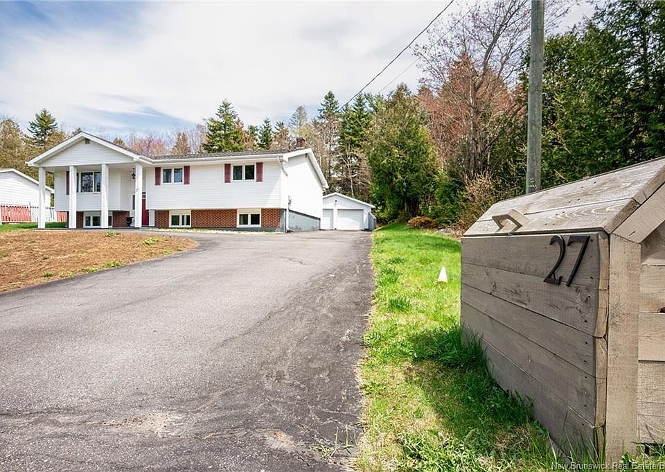 1st image of 27 Chapel Rd