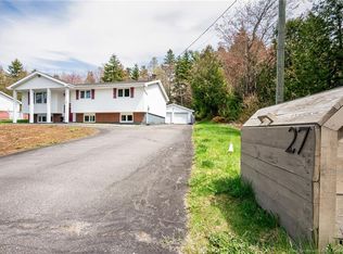 27 Chapel Rd, Rothesay, NB E2E 3N8