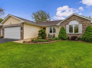3145 Chanters Ct, Rockford, IL 61109