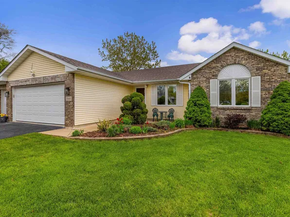 3145 Chanters Ct, Rockford, IL 61109