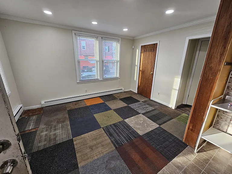 1200 S Wood Ave #B — Photo 4