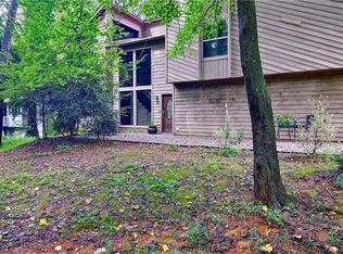 228 Rustic Ridge Dr NE, Kennesaw, GA 30144