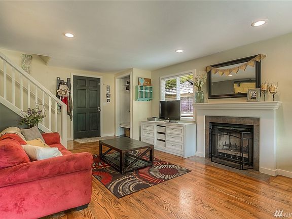5th image of 24934 Lake Wilderness Country Club Dr SE #C