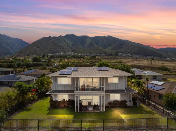 102 Moolu Cir, Wailuku, HI 96793