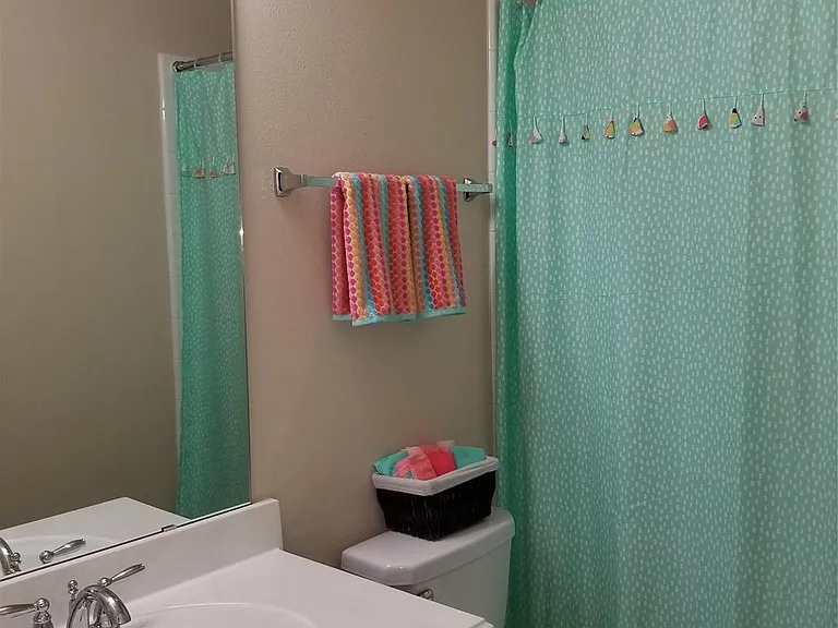 2566 Riverway Dr — Photo 17