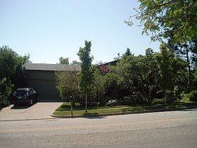 2nd image of 4857 Ridgedale Dr