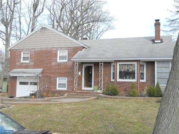 216 S Columbia St, Woodbury, NJ 08096