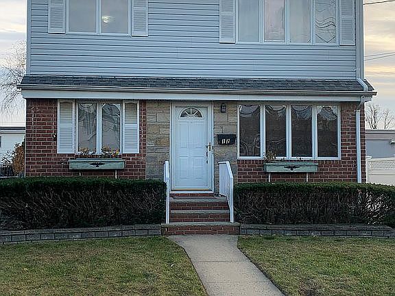 4th image of 12 Coventry Ave